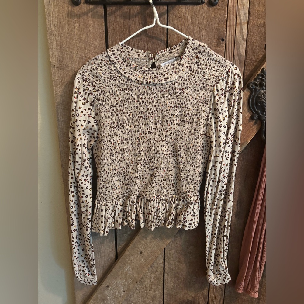 Marshalls Cream Gray Fitted Ribbed Long Sleeve Blouse